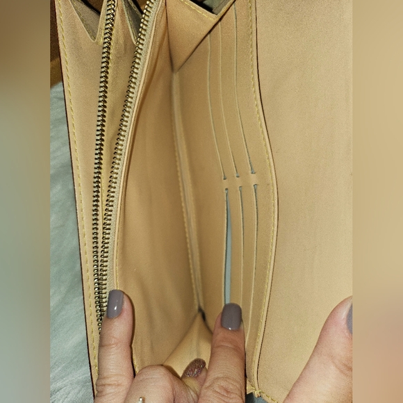 FOR @lolabunny254 ONLY 🌈 LV Murakami Wallet 🌈 - Picture 6 of 14